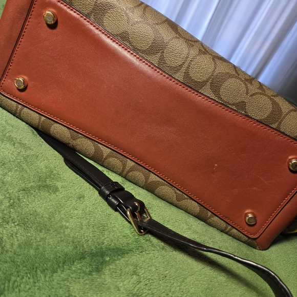 Coach Brown and Red Signature Tote Bag - Picture 3 of 8